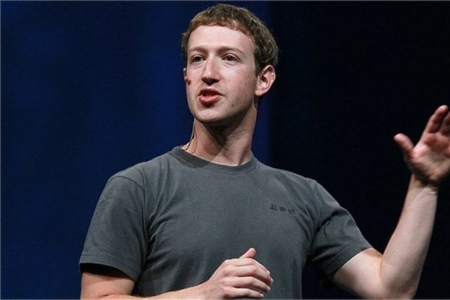 2- Mark Zuckerberg - Facebook kurucusu. 29 yaşında -