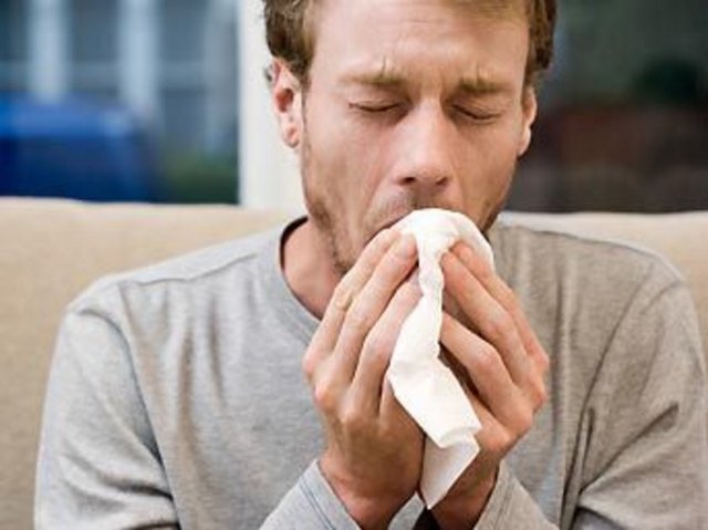 Kalabalık ve kapalı ortamlarda yaşıyorsanız odaları havalandırın ve  - hasta olan kişilerden uzak durun. -