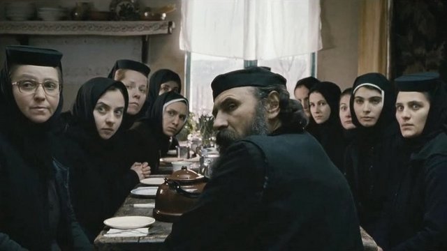 "4 Ay, 3 Hafta, 2 Gün"ün yaratıcısını Angelopoulos'un geleneğiyle anmamızı sağlıyor. -