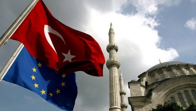 Türkiye Cumhuriyeti vatandaşlarının Avrupa Birliği ülkeleri sınırları içerisidne serbest dolaşım hakkı elde etmesiyle ilgili önemli bir aşama geçildi.