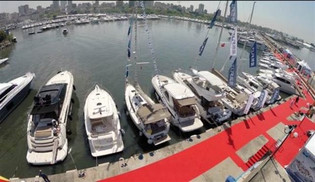 Sergilenen tekneler, yatlar, mega yatlar, motor yatlar ve yelkenlilerde Yacht Show Kalamış'a özel yüzde 20 ile yüzde 70 arasında değişen indirimler olduğu belirtilirken fuar ve sonrasında yapılacak satışların 250 milyon lirayı bulması bekleniyor.
