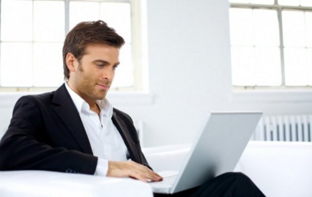 bacaklar kapalı bir şekilde, koruyucu ped ile oturulursa 14 dakika sonra ve bacaklar açık şekilde koruyucu ped ile oturulduğunda 28 dakika sonra ısı 1 derce artıyor" dedi.