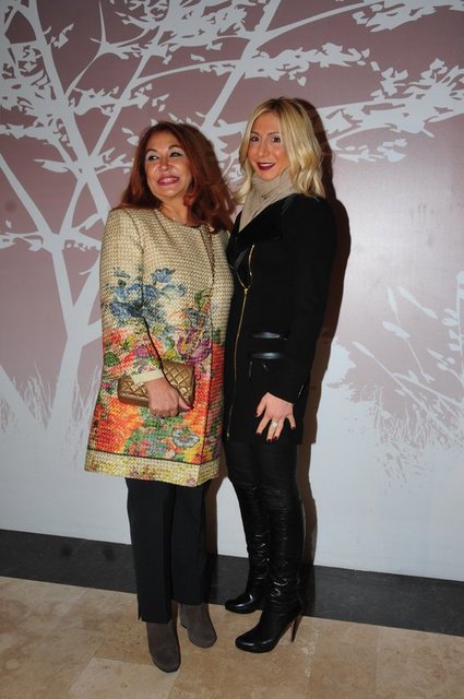 ARZU, MERVE DÜRÜST
