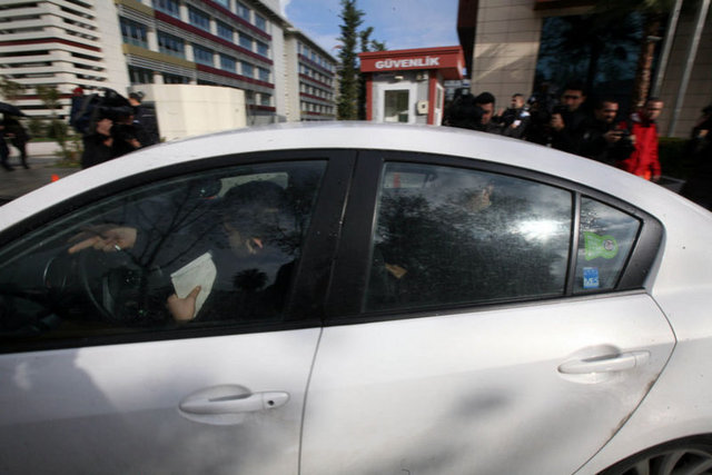 USULSÜZ VATANDAŞLIK: Türk vatandaşlığı olmayan kişilere rüşvetle vatandaşlık verilmesini temin etmek