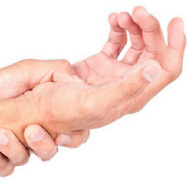 Titreme (tremor) vücudun bir kısmındaki kasların istemsiz olarak ritmik bir şekilde kasılması ve gevşemesi sonucu ortaya çıkan hareketlerdir.