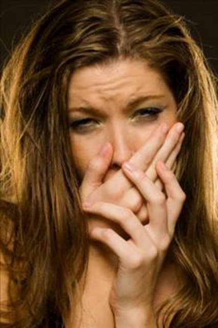 Kendi halimizde yapılabilecek tek yöntem budur. Çok fazla ve inatçı bir hıçkırığa yakalanılması durumundaysa hekime başvurulmalıdır.