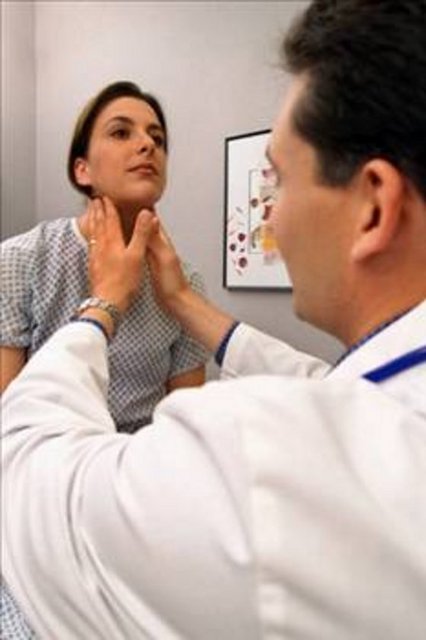 Hıçkırmanın bugüne dek kanser belirtisi olarak kabul edilmediğini belirten Dr. Walsh, kanser hastalarındaki inatçı hıçkırığa diyaframdaki bir sinirin neden olduğunun düşünüldüğünü söyledi.