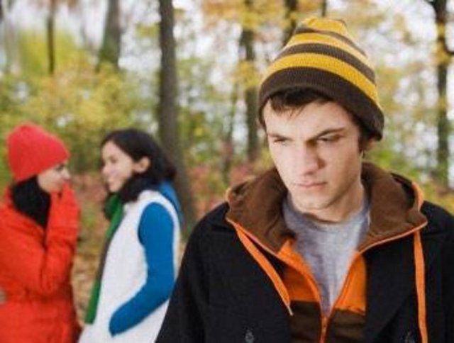 -Öfkelerini kendi içlerinde yaşarlar