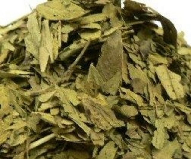 Yaşlı hastalarda normal dozun yarısı alınmalıdır. Aşırı dozda elektrolit ve sıvı dengesizliğine yol açabileceğinden dikkatli kullanılmalıdır.