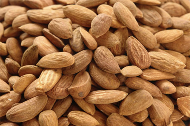 - Badem, fındık ve ceviz gibi kuruyemiş tüketen kişilerin kilo alımının, yemeyenlere oranla çok daha düşük olduğunu biliyor muydunuz?  -