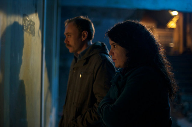 Jim Jarmusch'un minimalist komedi anlayışıyla yol alan "Yozgat Blues", buradan postmodern suratlar da çıkarıyor.