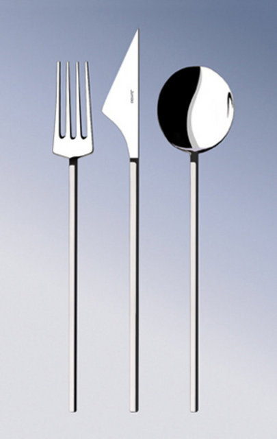 Sıradışı tasarımı ile Jumbo çatal bıçak takımı.