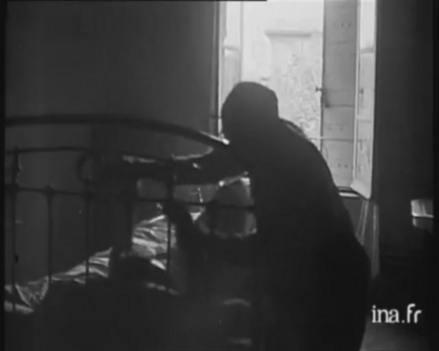 Ancak gazeteci H.P. Albarelli, yaptığı araştırma sonucunda elde ettiği belgelere dayanarak, CIA'nın LSD'nin etkilerini test için bu olaya yol açtığını söyledi.