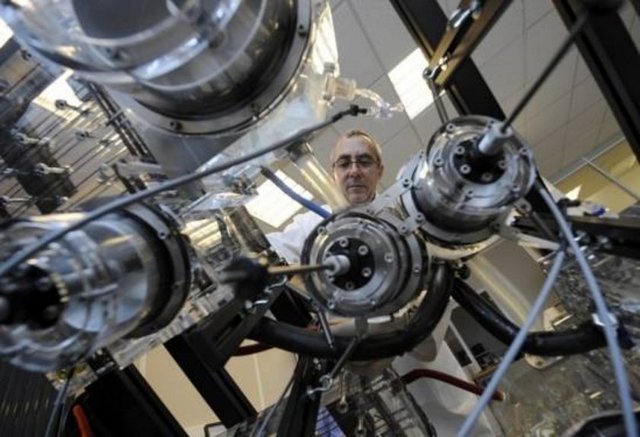 Klinik deneylerin önümüzdeki yıl tamamlanmasının ardından yapay kalbin piyasaya sürülebileceği belirtiliyor.