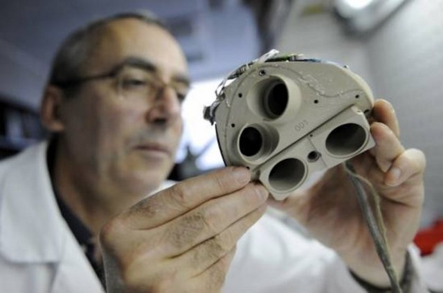 Dünyada ilk kez tamamen yapay bir kalbin nakli gerçekleştirildi.