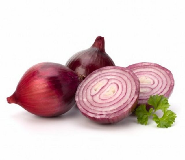 Ayak bacak karın göğüs ve ellerdeki şişmelere karşı günde üç defa yemeklerden önce birer çorba kaşığı soğan suyu içilir.