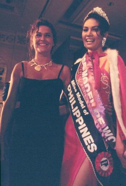 HÜLYA AVŞAR-MİSS PHILIPPINES