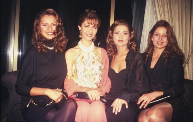 PINAR ALTUĞ-BANU USLUER-DİDEM UZEL Ayşin Albayrak