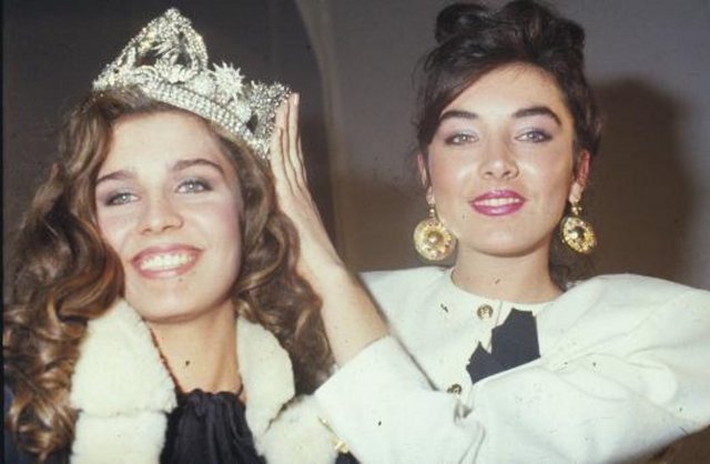 MELTEM DOĞANAY - ŞEBNEM DİNÇGÖR