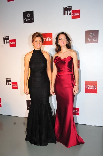 OYA, ESRA ECZACIBAŞI 