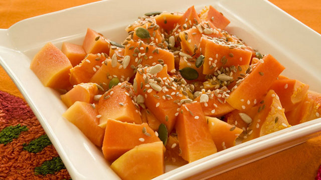 Meyve suyu ile bir kahvaltı yapmanız, C vitamini yüksek meyveler tüketmeniz toksinlerin vücuttan uzaklaştırmakta destekleyicidir.