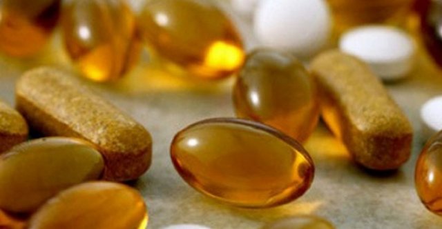 B12 vitamini eksikliği de kansızlığa ve ciddi sağlık problemlerine yol açabilir - Vitamin B12 alyuvarların kemik iliğinden üretilmesi için gereklidir. B12 vitamininin yeterli miktarda olmaması halinde kansızlık oluşur. -