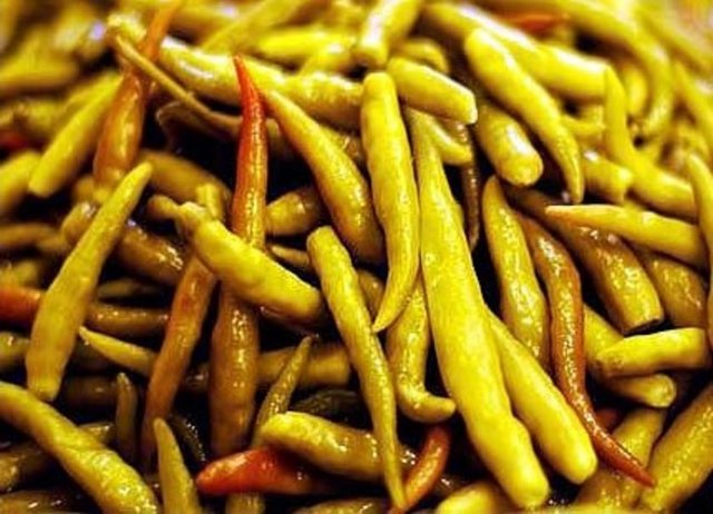 Fakat acı turşu türlerinin ödem problemi yaratmaması açısından çok fazla tüketilmemesi gerekiyor.