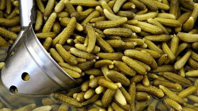 Gastritin genel belirtileri, mide ağrısı, iştahta azalma, hazımsızlık, şişkinlik ve karın ağrısıdır. Ayrıca yemekten sonra mide krampları ve kusma da görülebilen belirtilerdendir.