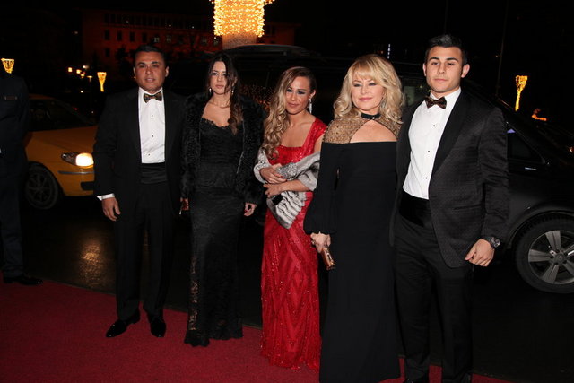 CENGİZ ÇETİNDOĞAN, PIRIL ÇETİNDOĞAN, MERVE ÇETİNDOĞAN, DEMET SABANCI ÇETİNDOĞAN, CEVDET ÇETİNDOĞAN