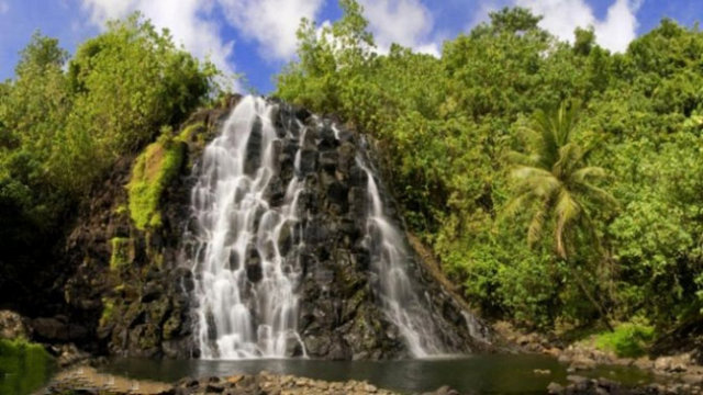 Mikronezya: Amerika Birleşik Devletleri koruması altında.