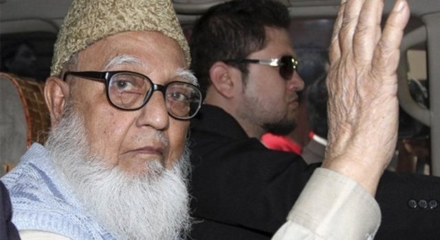 Molla'nın son sözleri de bir hayli ilgi çekti. "Suçum Allah'tan başkasına kulluk etmemekti, 'Bize kulluk et' dediler, ben de 'asın' dedim" diyen Molla'nın bu sözleri, tarihteki ünlü şahsiyetlerin ölmeden önceki sözlerini akıllara getirdi...