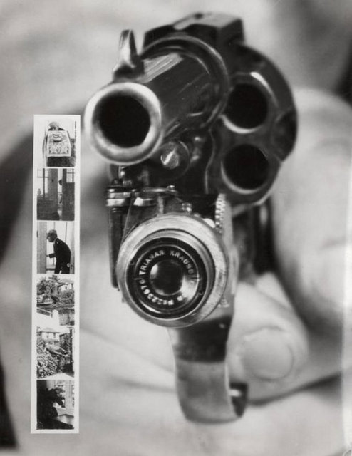 Her atış ile resim çeken fotoğraf makinesi - 38'lik Colt tabancaya monte edilen bu kamera, tetiğe her bastığınızda fotoğraf çekiyordu. Soldaki küçük karelerde çekilen fotoğrafları görebilirsiniz.