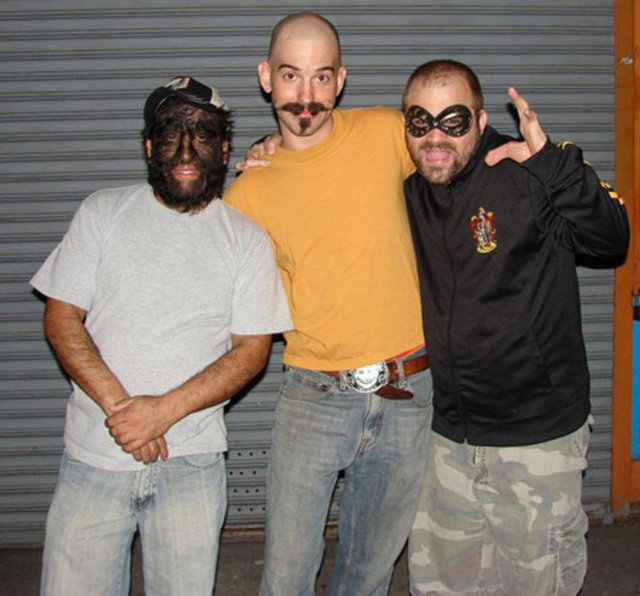 Jesus AcevesJesus, Meksika Loreta Zacatecas'da dünyaya gelmiş.