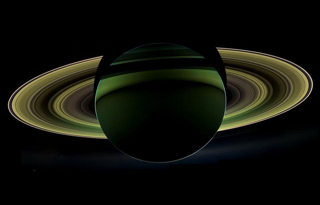 Fotoğafları çeken Cassini gezegenin bu fotoğrafını özel kızılötesi filtreler kullanarak çekti.