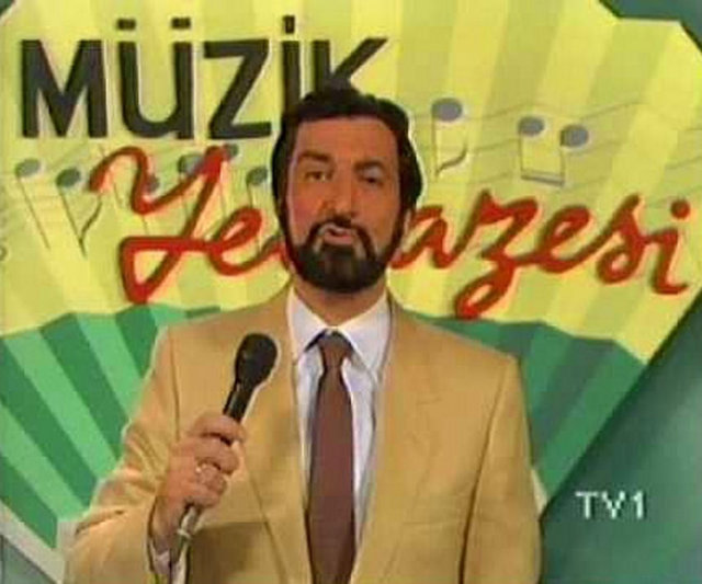 Çikolata renkli sanatçı -