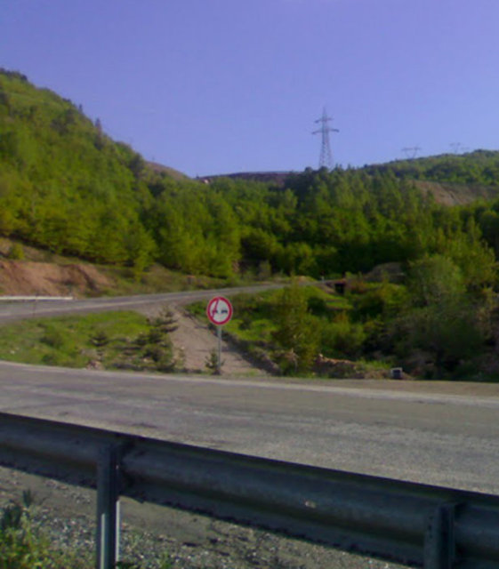 Geminbeli Geçidi 2010 metrelik rakımı ve dar yollarıyla listeye giren Geminbeli Geçidi Sivas'ta bulunmaktadır.