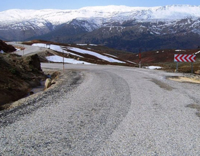Çukuryurt Geçidi İç Anadolu Bölgesi'de Konya üzerinde yer alan oldukça sarp bir dağ yoludur.