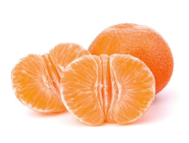 C vitamini açısından zengin olan mandalinayı kışın ara öğünlerde acıktığınızda tüketmeniz, hem kilo almanızı engelliyor hem de sizi hastalıklardan koruyor.