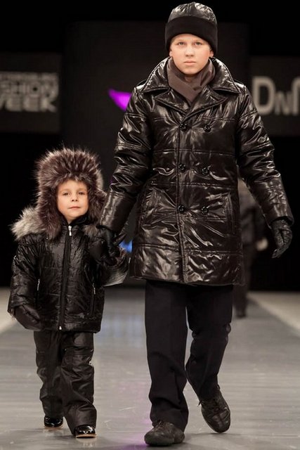 длинная куртка для мальчика. зима в огайо фильм. Lassie 721735 куртка для мальчика. марлоу 2022 кадры. зимний мальчик 2022.