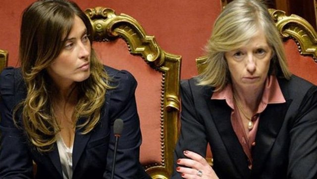 Matteo Renzi hükümetine muhalefet yapan bazı yayın organları Giannini'nin üstsüz fotoğraflarını yayınlayarak "Devlet çıplak kaldı" değerlendirmesinde bulundu.