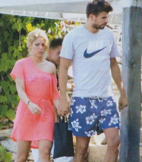 Bunun da birçok meslektaşının üzerinde hissettiği "hep incecik olma" baskısını kendisi için geçersiz kıldığını söyleyen Shakira "Zaten endişelenecek çok şeyim var.  -