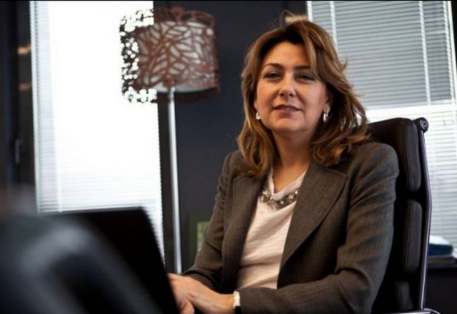 Arzuhan Doğan Yalçındağ - Doğan TV Holding AŞ Yönetim Kurulu Başkanı. Saint Michel Lisesi'ni bitirdi. Boğaziçi Üniversitesi Sosyoloji mezunu.