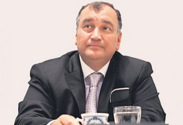 TÜRK İŞADAMLARI HANGİ OKULLARDAN MEZUN?Murat ÜLKER - Murat Ülker, üniversite eğitimini Boğaziçi Üniversitesi İdari Bilimler Fakültesi İşletme Bölümü'nde yaptı. -