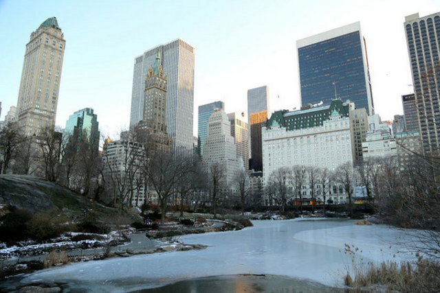 HAVA SICAKLIĞI -62 DERECEYE KADAR DÜŞTÜ -  - Soğuk hava rekorlarını alt üst eden soğuk hava sistemi ABD genelinde yaklaşık 187 milyon kişinin yaşadığı çok geniş bir bölgede etkili oluyor.
