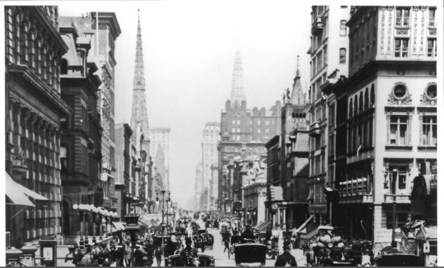 Dünyanın en eski şehirleriMilattan önce Eriha, 600'lerde o zamanki adı ile Konstantinapolis, 20. yüzyılda New York...