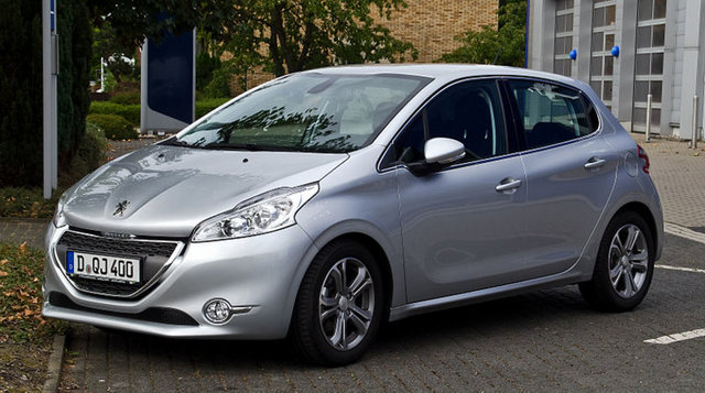 Peugeot 208 eHDi FAP 115 Stop&Start Allure