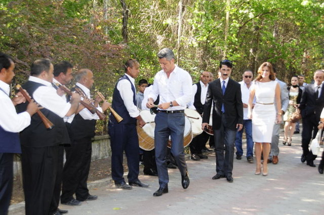 SAADETTİN - EMEK SARAN
