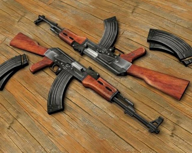 Ak-47 (Kalaşnikof) makinalı tüfeği 1947 yapımıdır; buna rağmen bir çok modern silahtan daha yüksek kullanım ve hasar puanına sahiptir.
