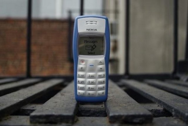 Dünyanın en çok satan telefonu iPhone değil Nokia'nın 2003 yılında satışa çıkardığı ve 250 milyon satan Nokia 1100'dur.