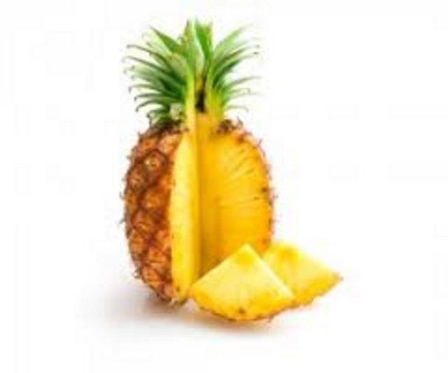 Ananas alırken meyve üzerinde bulunan yaprakların taze ve koyu yeşil renkte olmalıdır. Kokusu da ananasın olgunlaştığını gösterir.